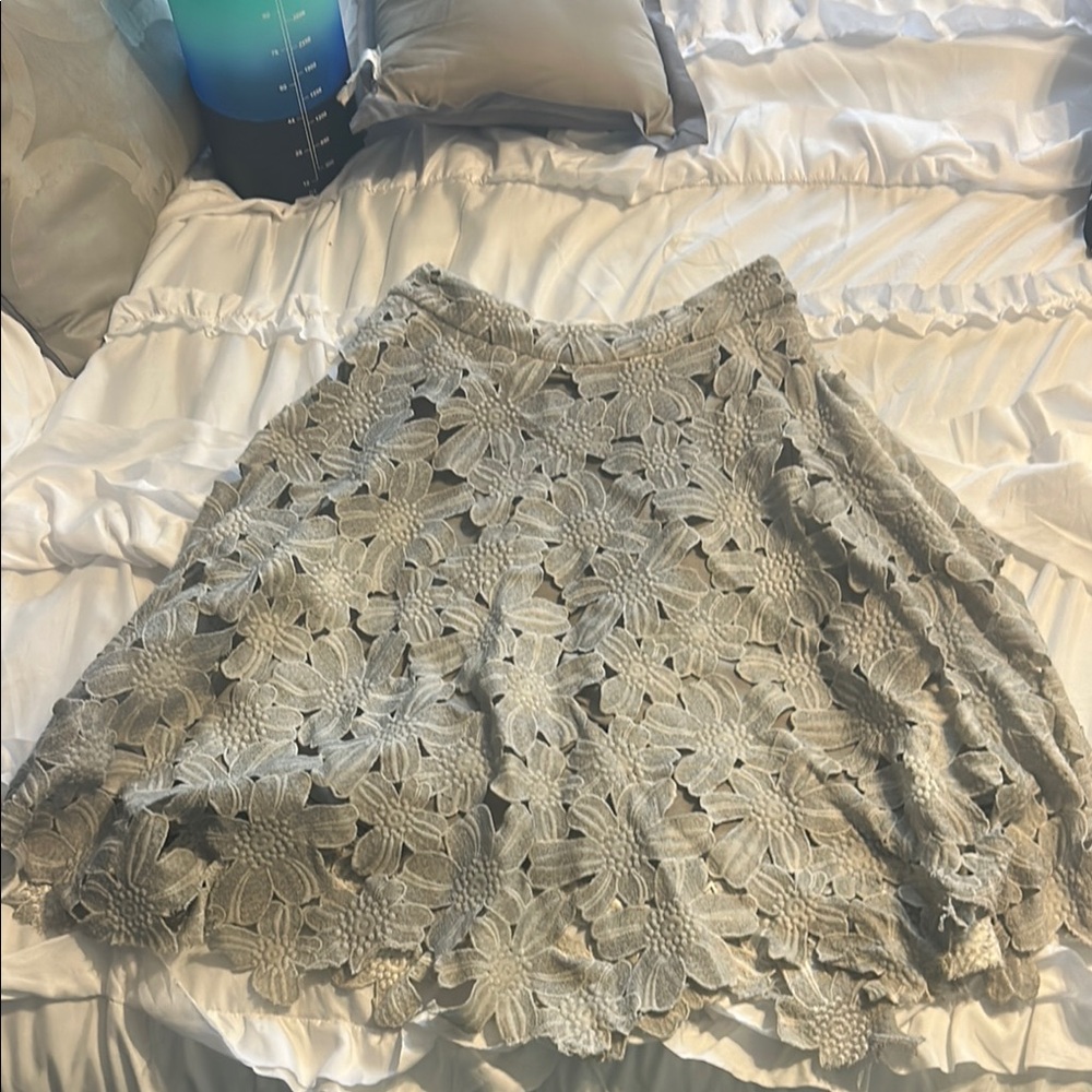 Elegant Floral Lace Skirt - Gray